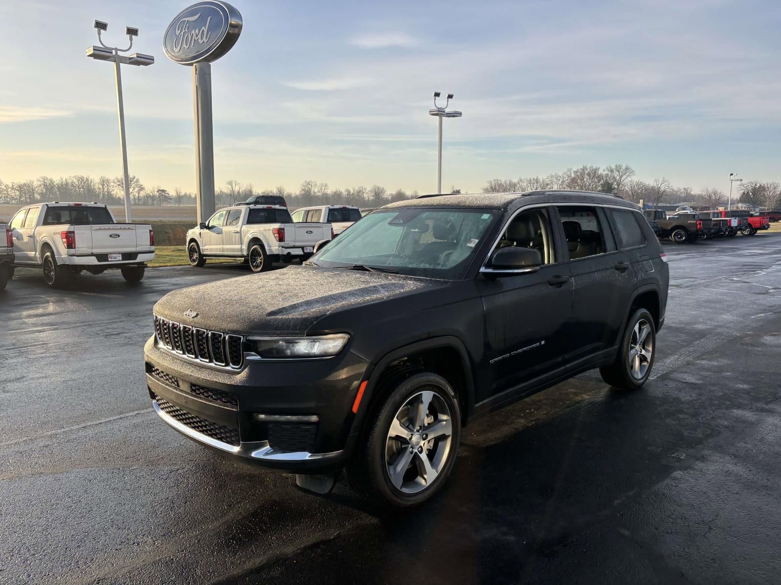 Used 2023 Jeep Grand Cherokee L Limited image 4