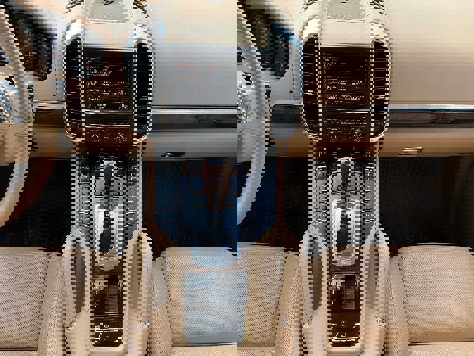 Used 2013 Porsche Cayenne image 11