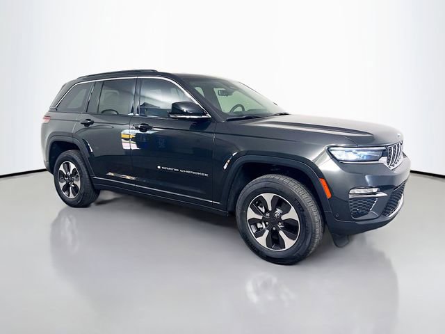 Used 2024 Jeep Grand Cherokee Limited 4xe w/ Luxury Tech Group II AWD/4WD image 26