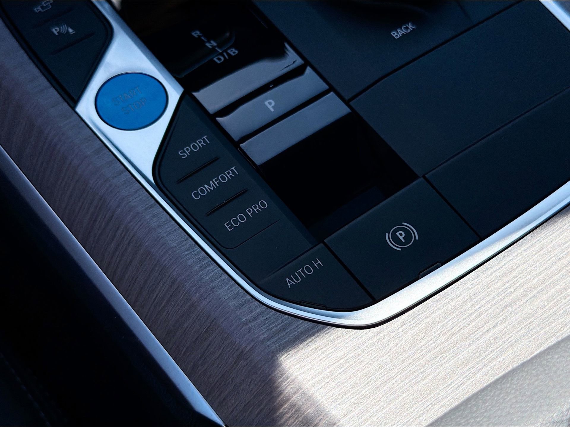 Used 2025 BMW i4 eDrive40 w/ Premium Package image 31