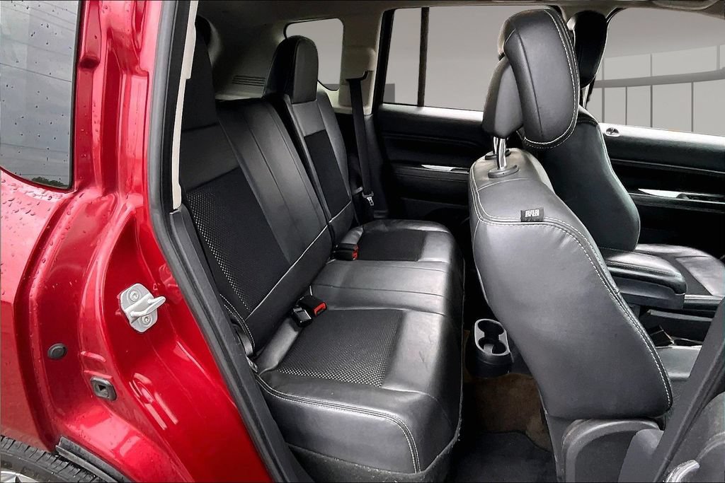 Used 2014 Jeep Compass Latitude FWD image 22