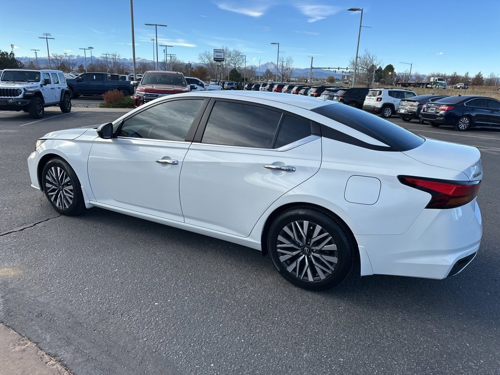 Used 2024 Nissan Altima 2.5 SV image 28