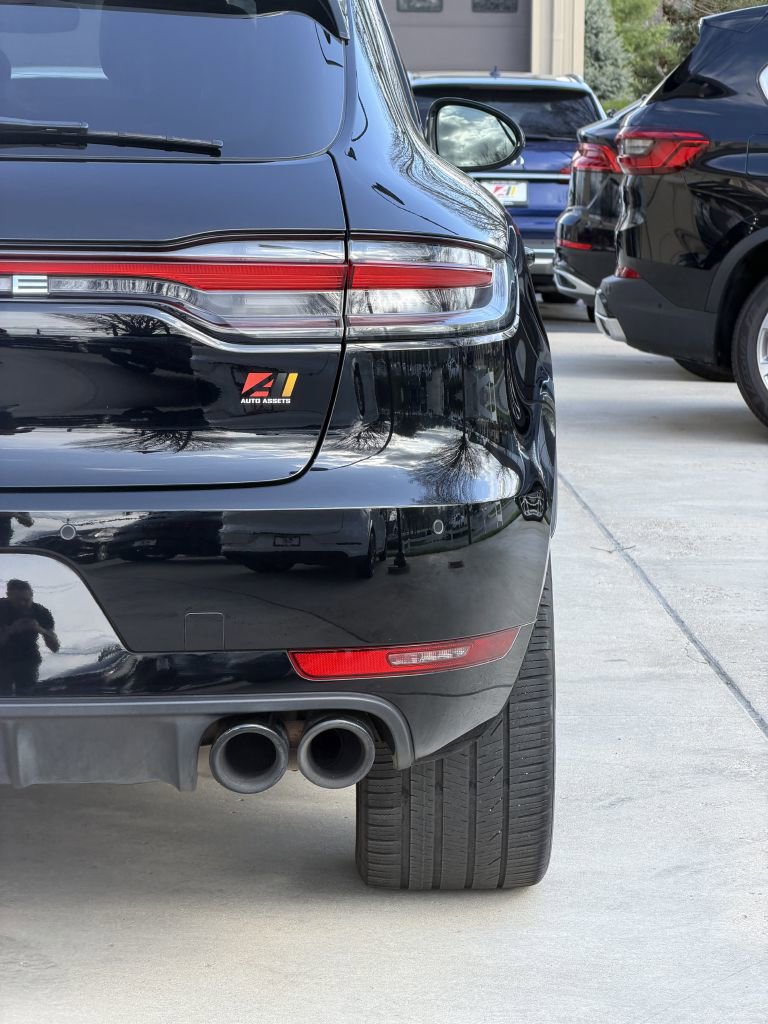 Used 2020 Porsche Macan AWD/4WD image 15