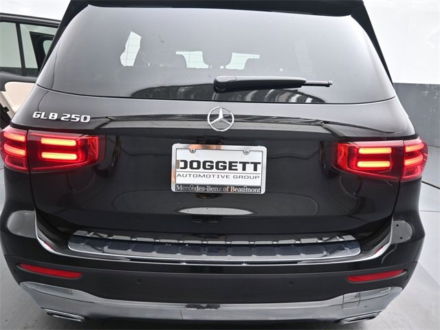 New 2026 Mercedes-Benz GLB 250 image 16