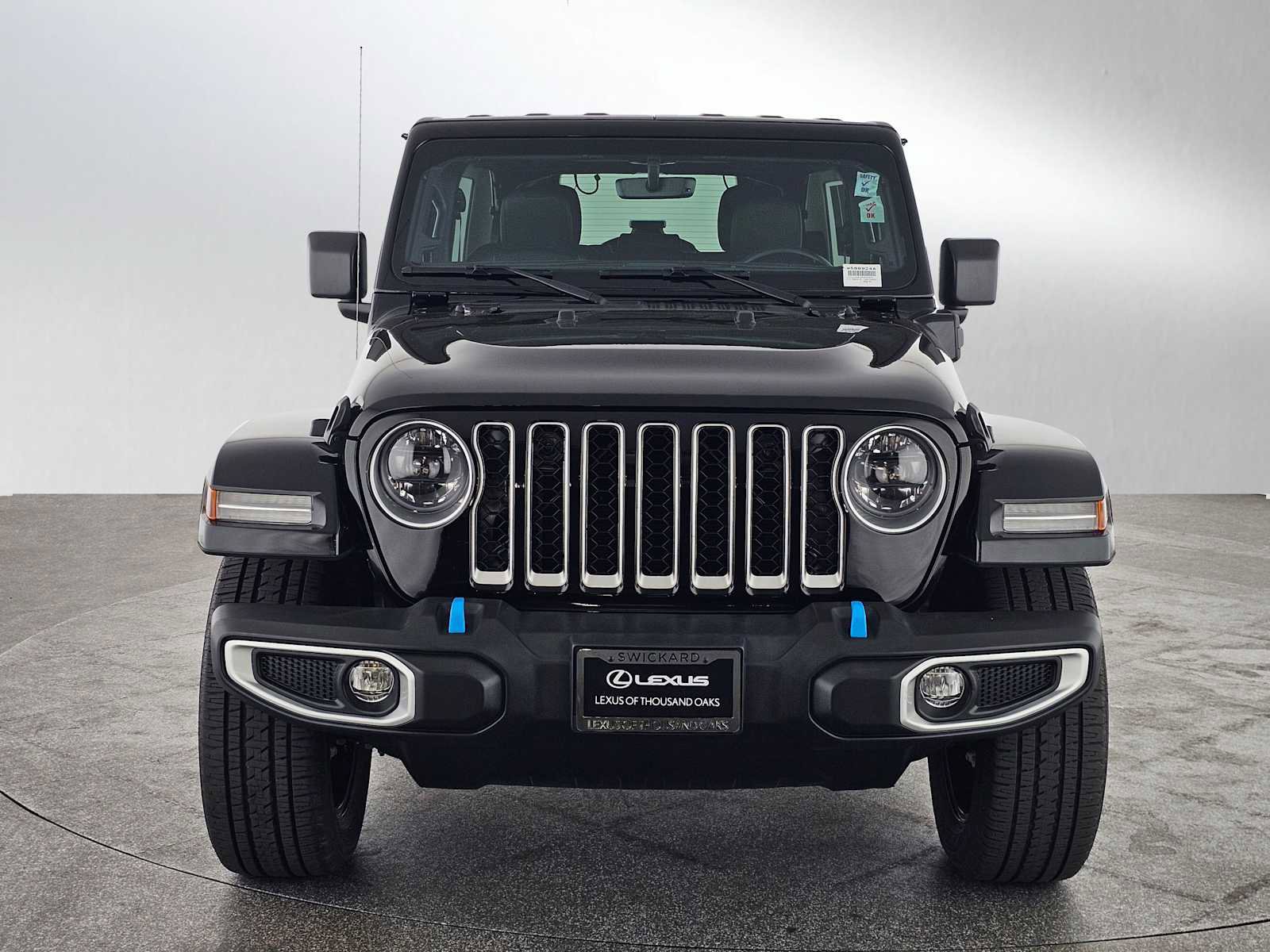 Used 2023 Jeep Wrangler Sahara w/ Cold Weather Group image 8