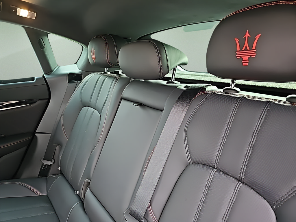 New 2024 Maserati Levante Modena Ultima AWD/4WD image 32