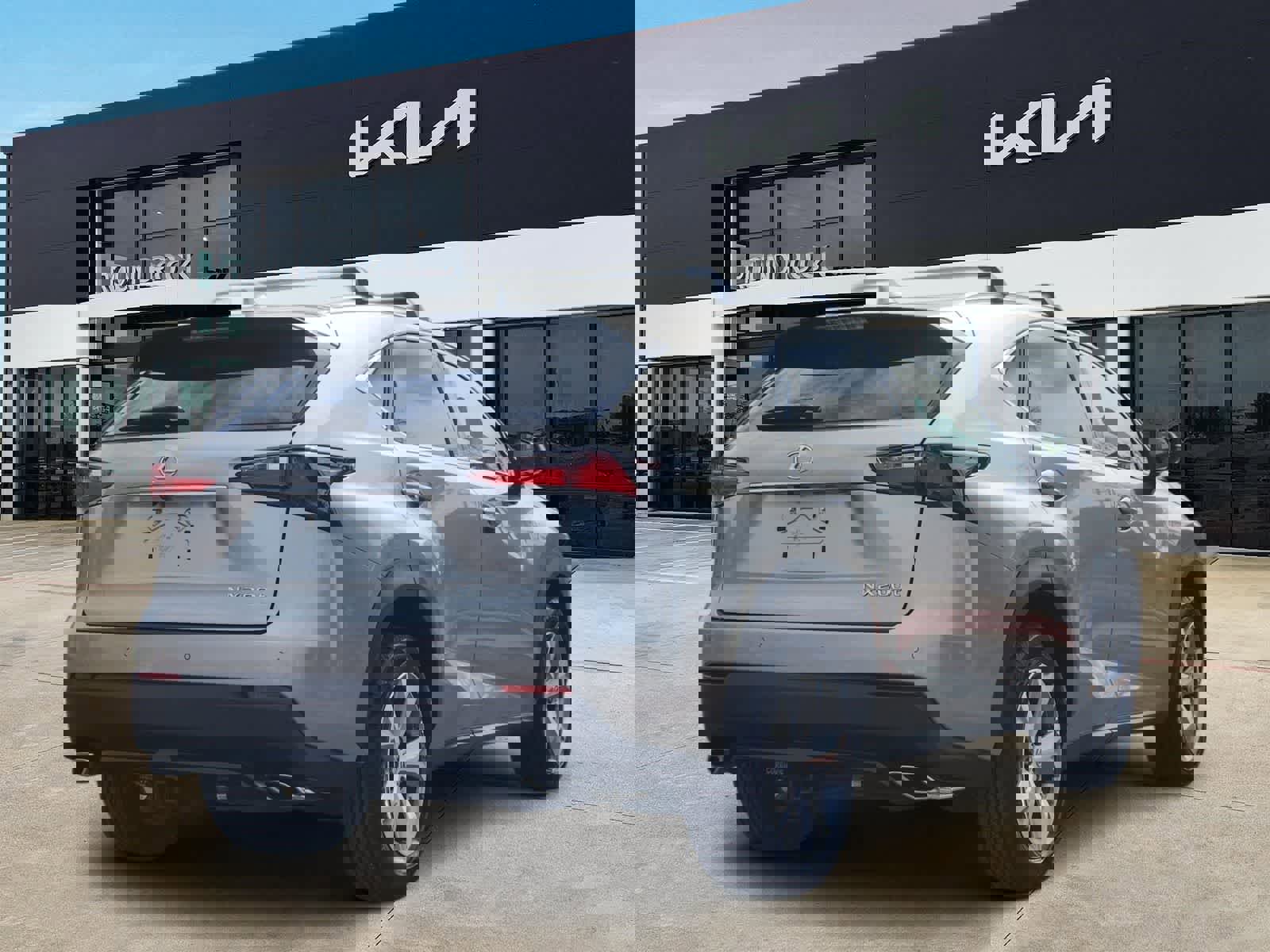 Used 2017 Lexus NX 200t FWD w/ Premium Package image 5