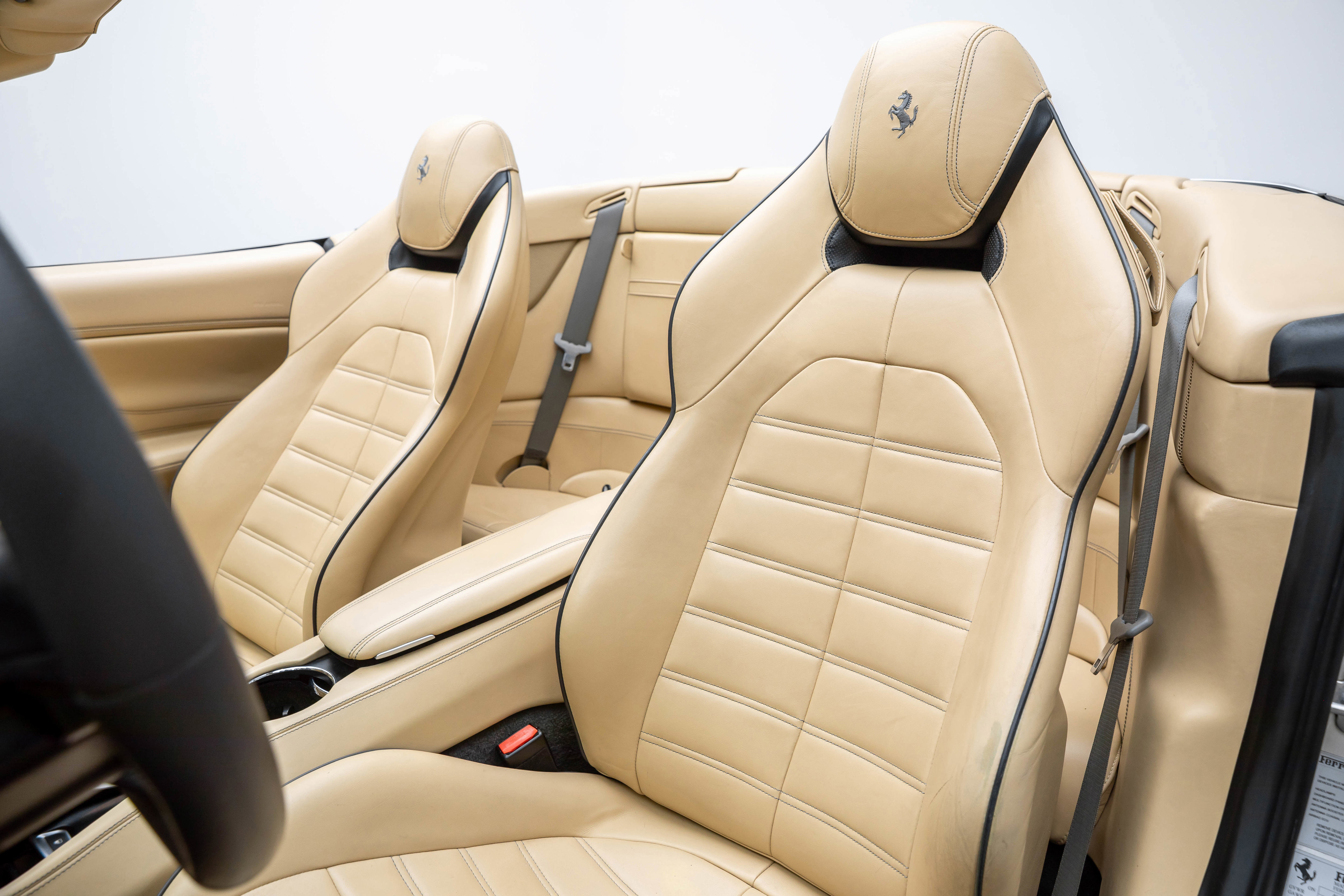 Certified 2016 Ferrari California T image 55