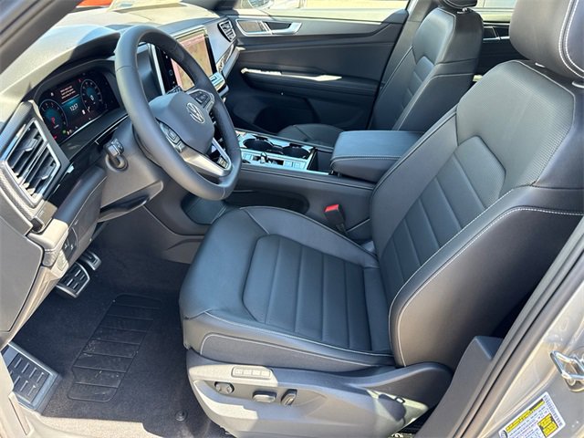 New 2026 Volkswagen Atlas Cross Sport SEL R-Line image 36