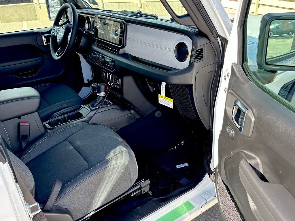 New 2026 Jeep Wrangler Sport AWD/4WD image 18