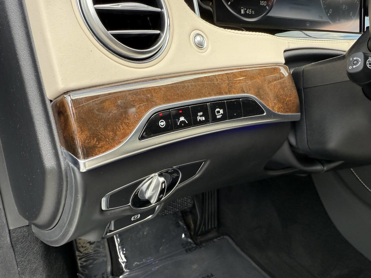 Used 2015 Mercedes-Benz S 550 4MATIC Sedan image 25