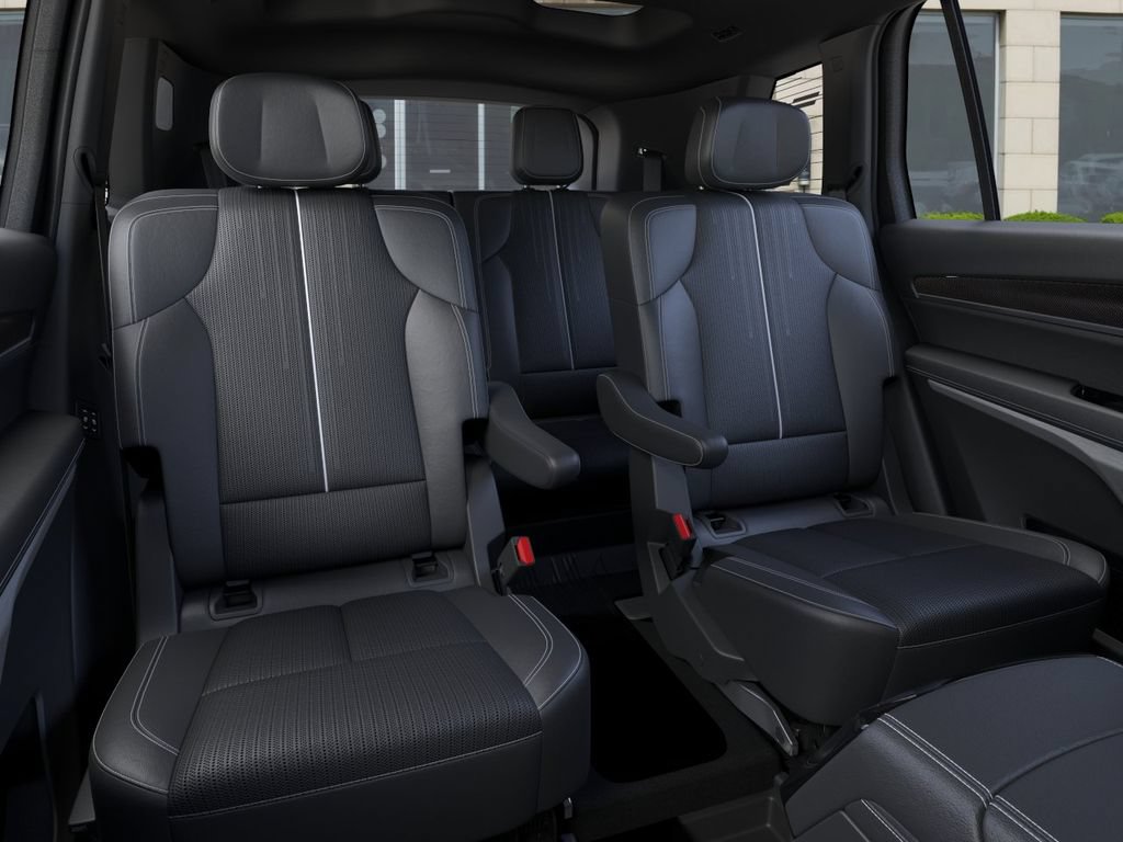 New 2026 Cadillac Vistiq Sport AWD/4WD image 17