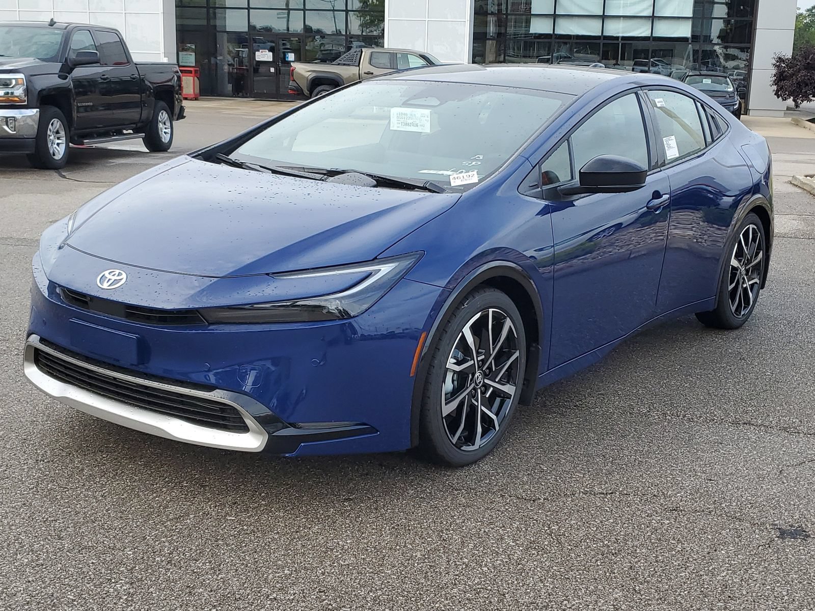 New 2026 Toyota Prius Plug-In Hybrid FWD image 2