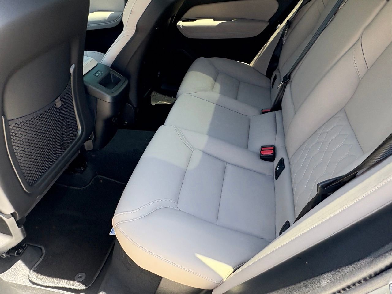 New 2026 Volvo XC60 B5 Core w/ Protection Package Premier AWD/4WD image 22