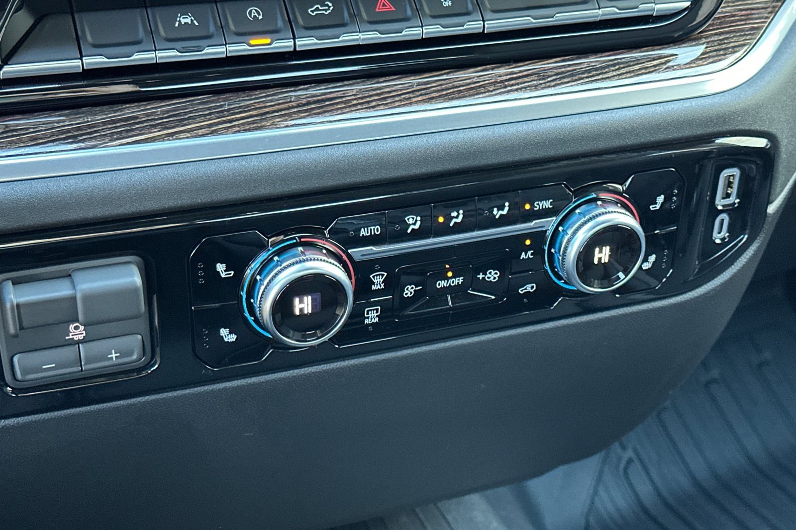 New 2026 GMC Sierra 1500 Elevation w/ Elevation Select Package image 21