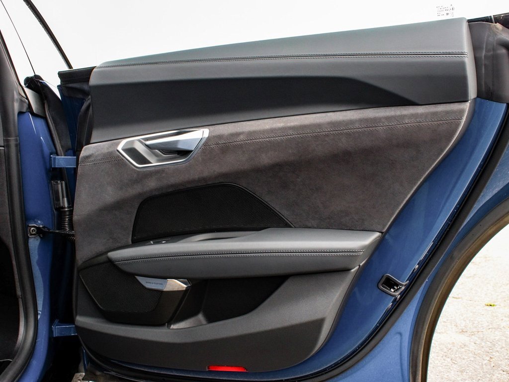 Used 2022 Audi e-tron GT Prestige w/ Prestige Package image 12