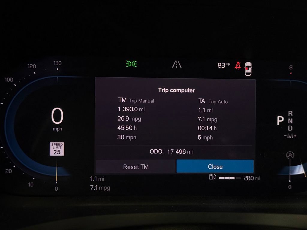 Used 2025 Volvo S60 B5 Plus FWD image 17