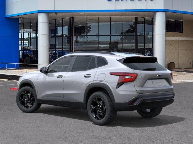 New 2026 Chevrolet Trax LT w/ Driver Confidence Package FWD image 3