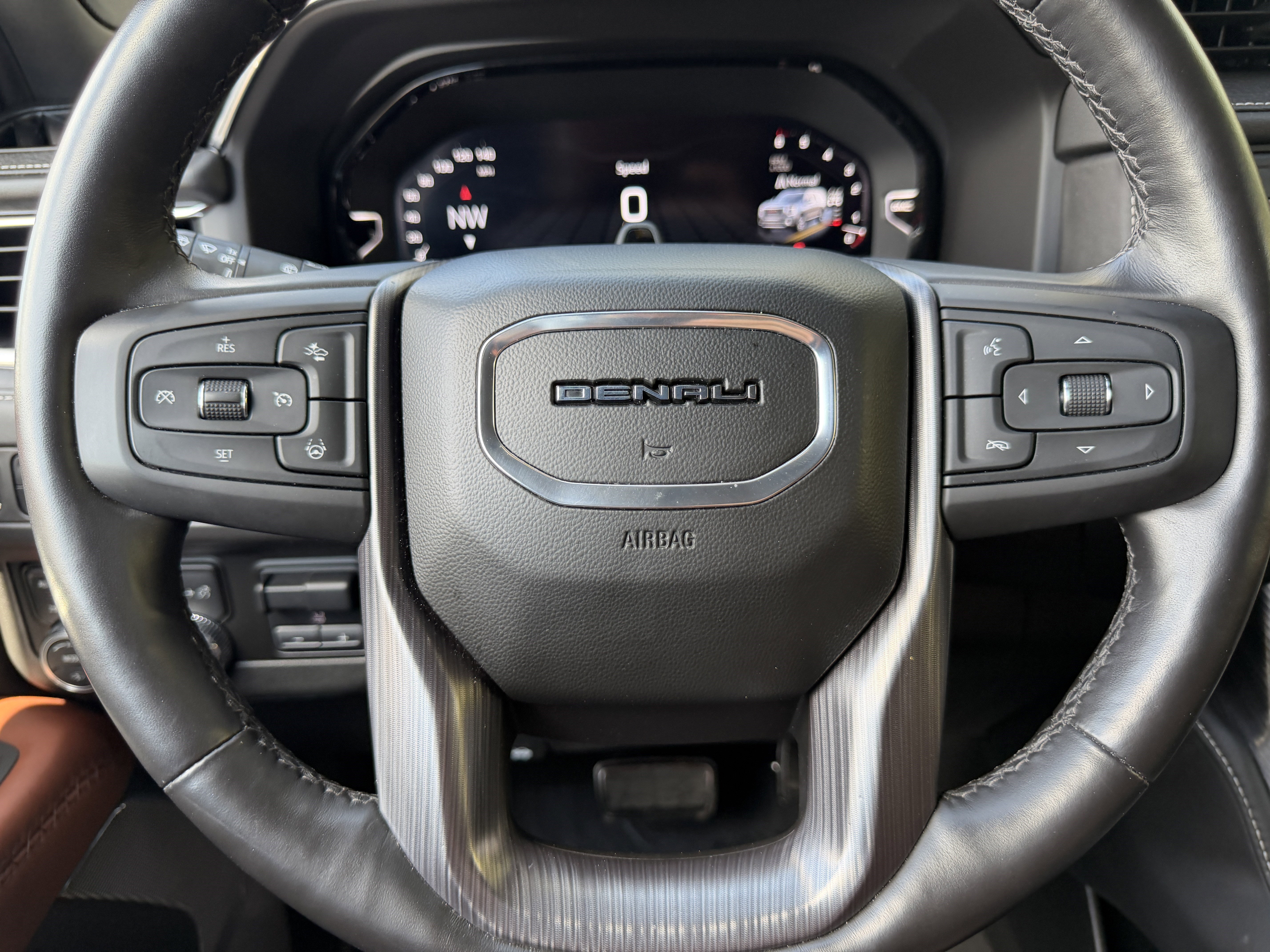 Used 2023 GMC Yukon Denali Ultimate AWD/4WD image 47
