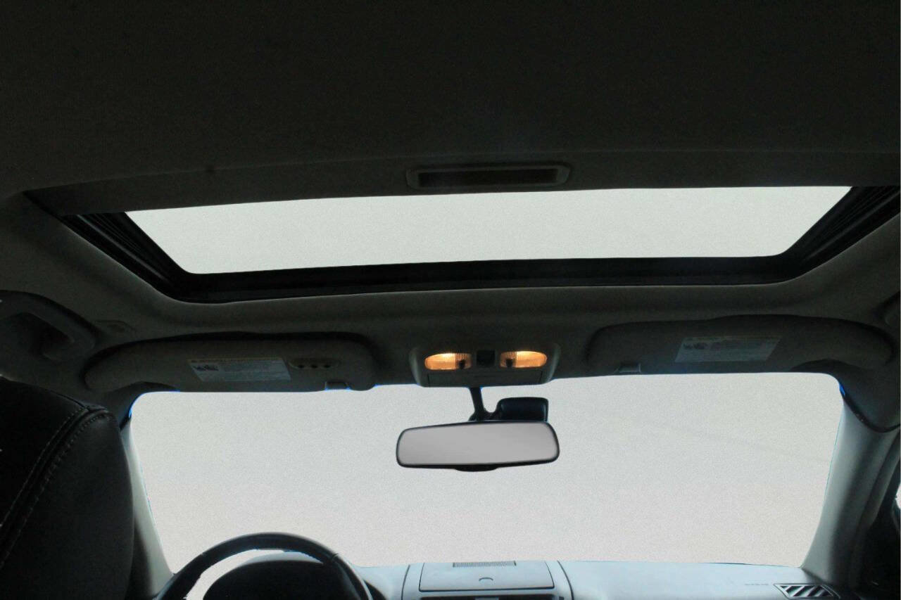 Used 2011 Ford Fusion SEL w/ 302A Rapid Spec Order Code image 7