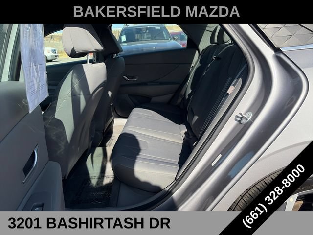 Used 2025 Hyundai Elantra SEL FWD image 23