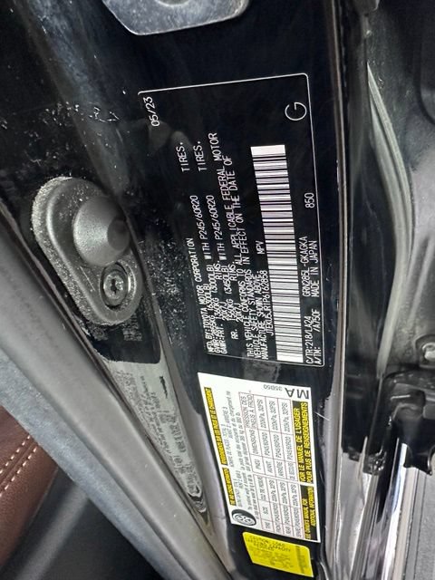 Used 2023 Toyota 4Runner Limited AWD/4WD image 35