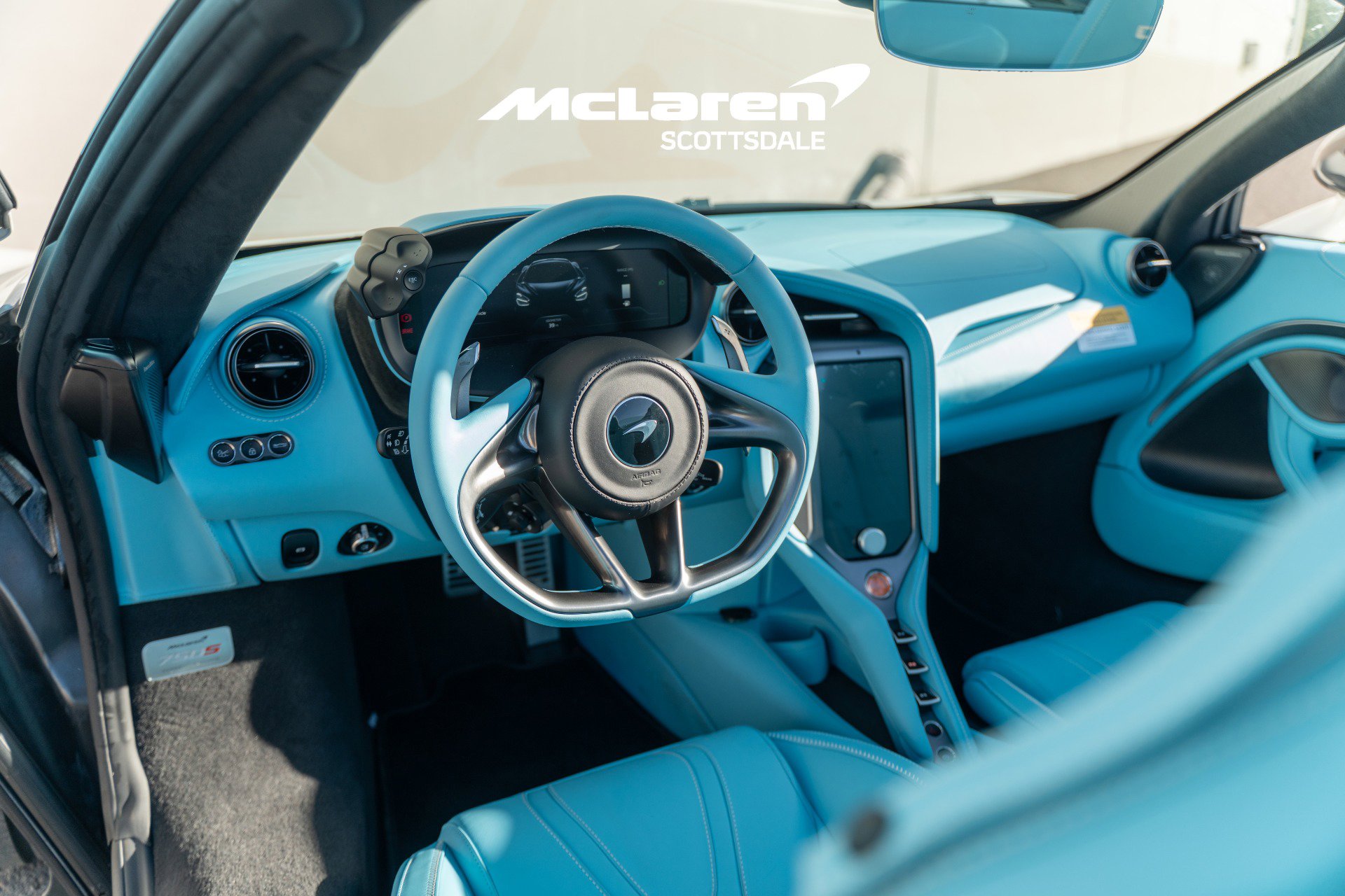 Used 2026 McLaren 750S Spider RWD image 14
