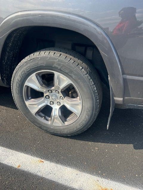 Used 2020 RAM 1500 Laramie AWD/4WD image 8