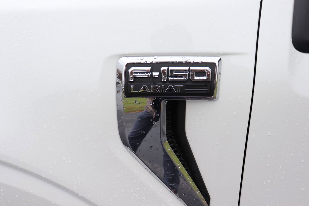 Used 2023 Ford F150 Lariat w/ Trailer Tow Package image 9