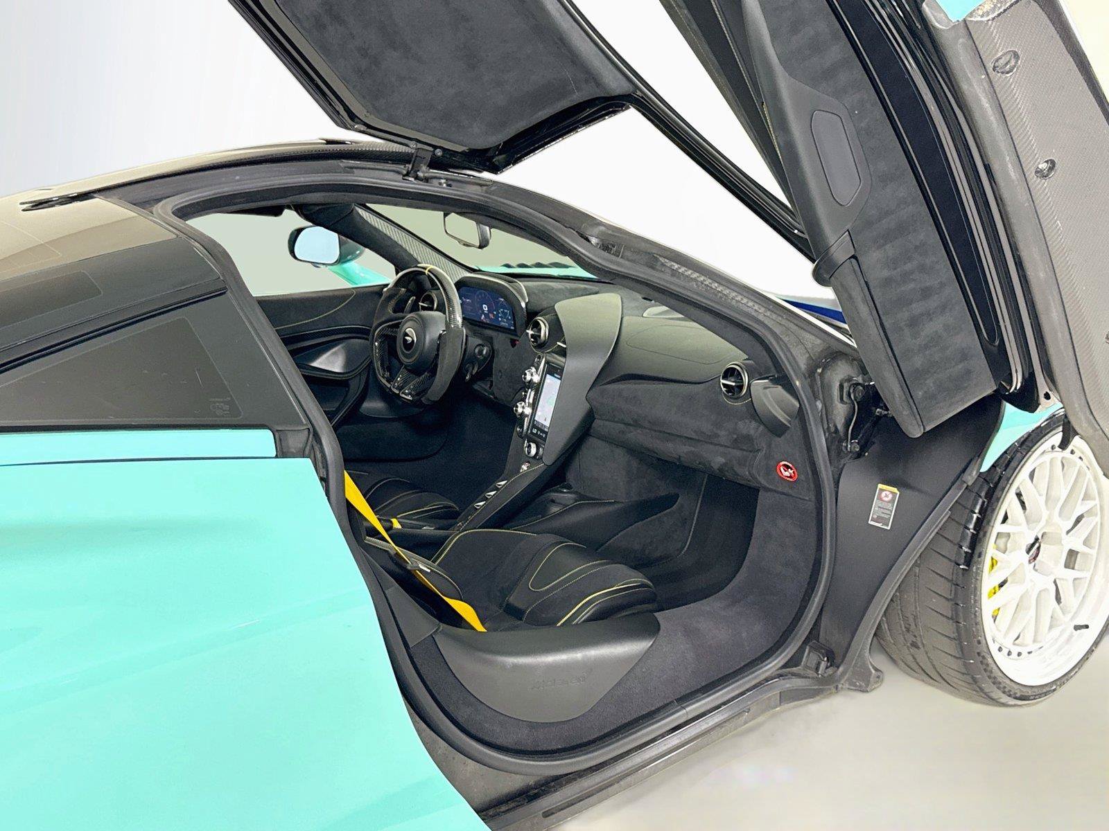 Used 2021 McLaren 720S Performance RWD image 24