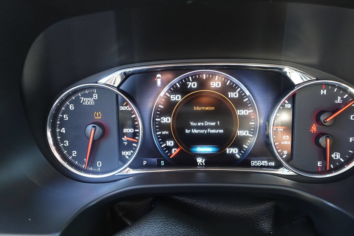 Used 2019 GMC Acadia Denali w/ Technology Package FWD image 53