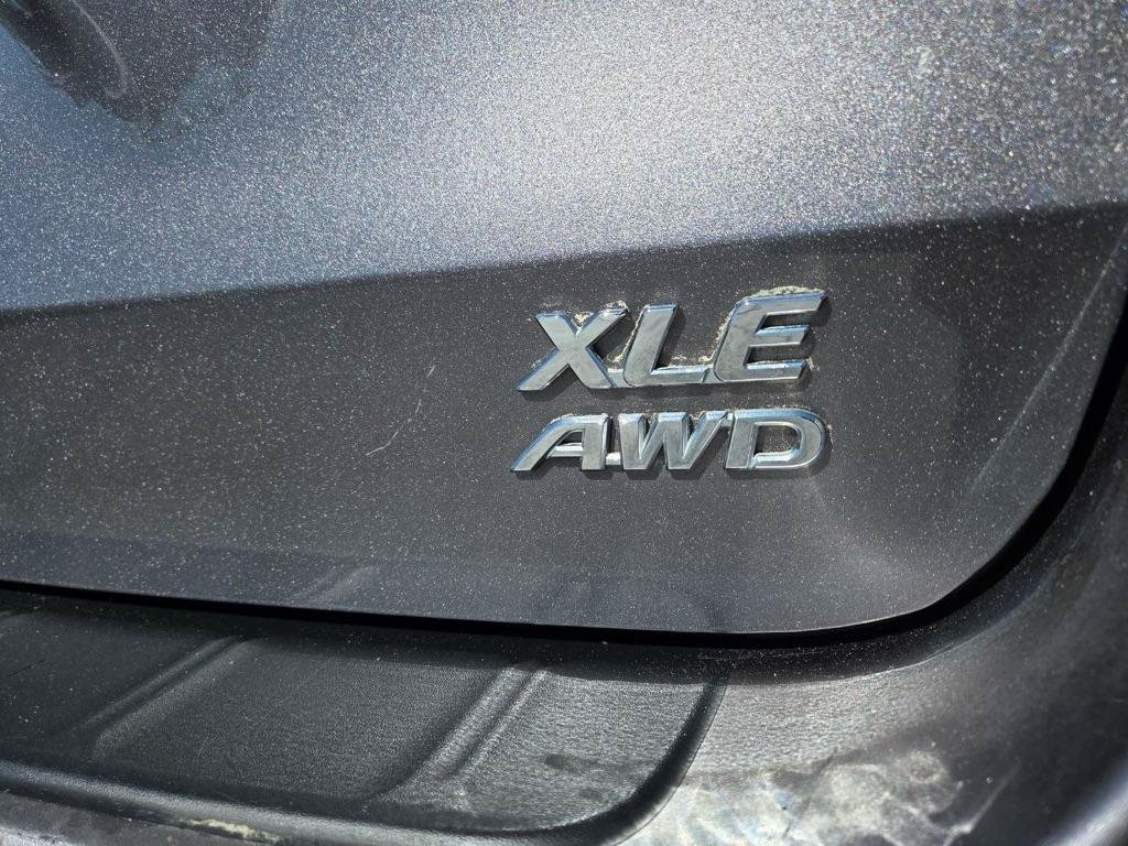 Used 2017 Toyota Sienna XLE w/ XLE Navigation Package AWD/4WD image 33