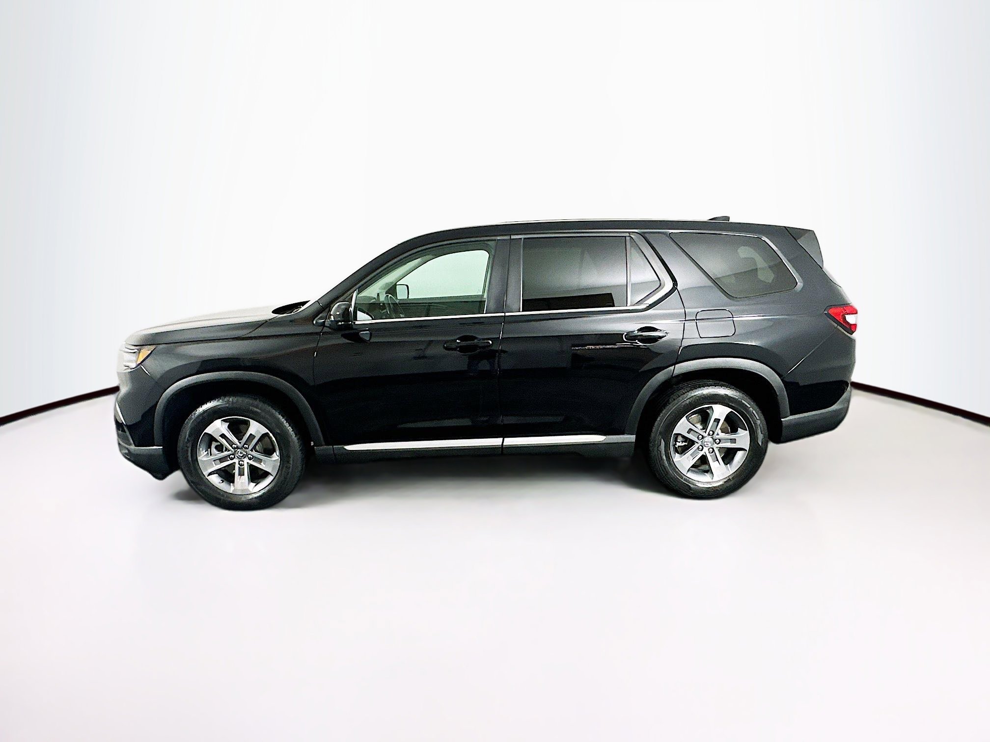 Used 2024 Honda Pilot EX-L image 4