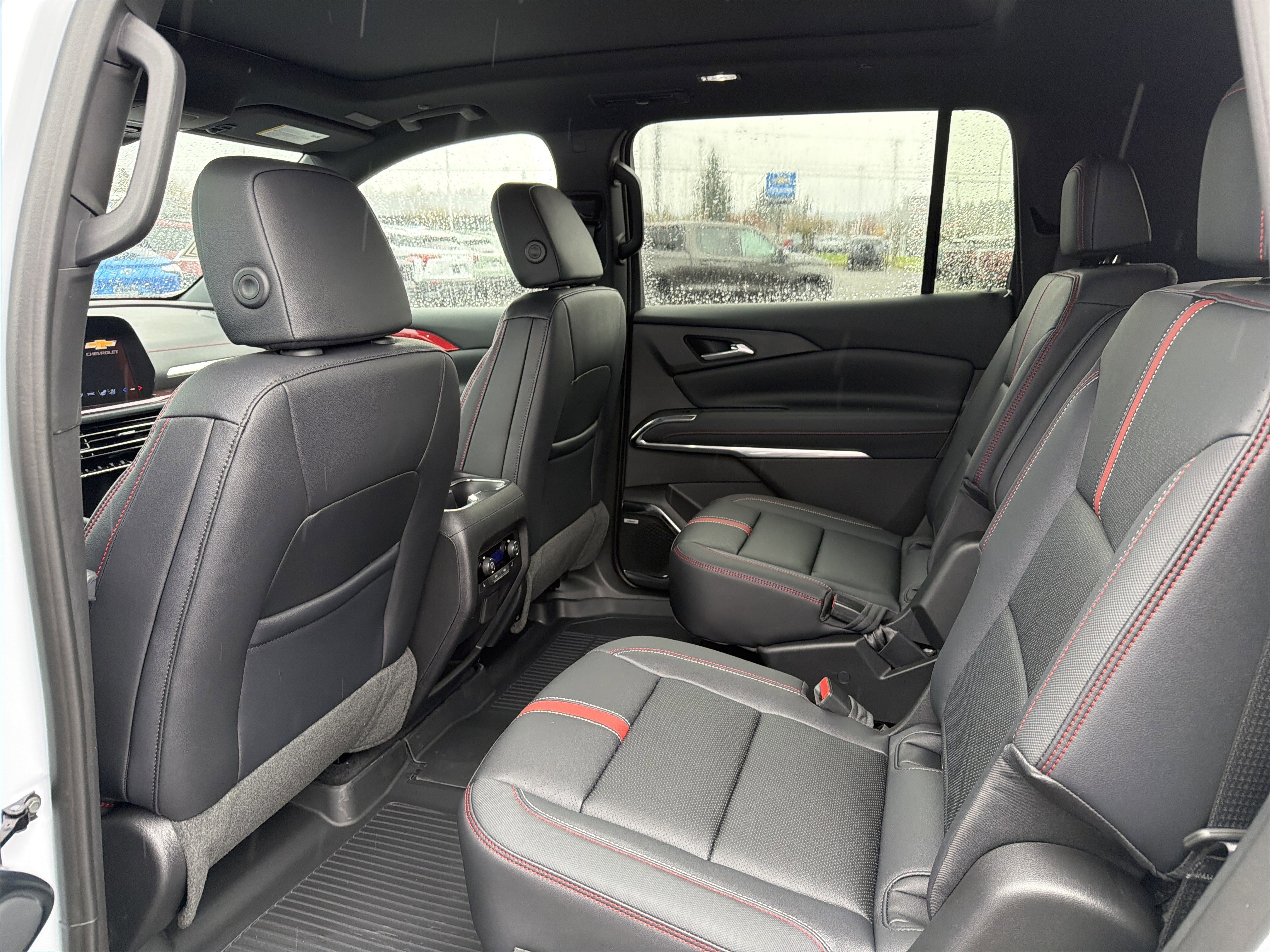 New 2026 Chevrolet Traverse RS image 11