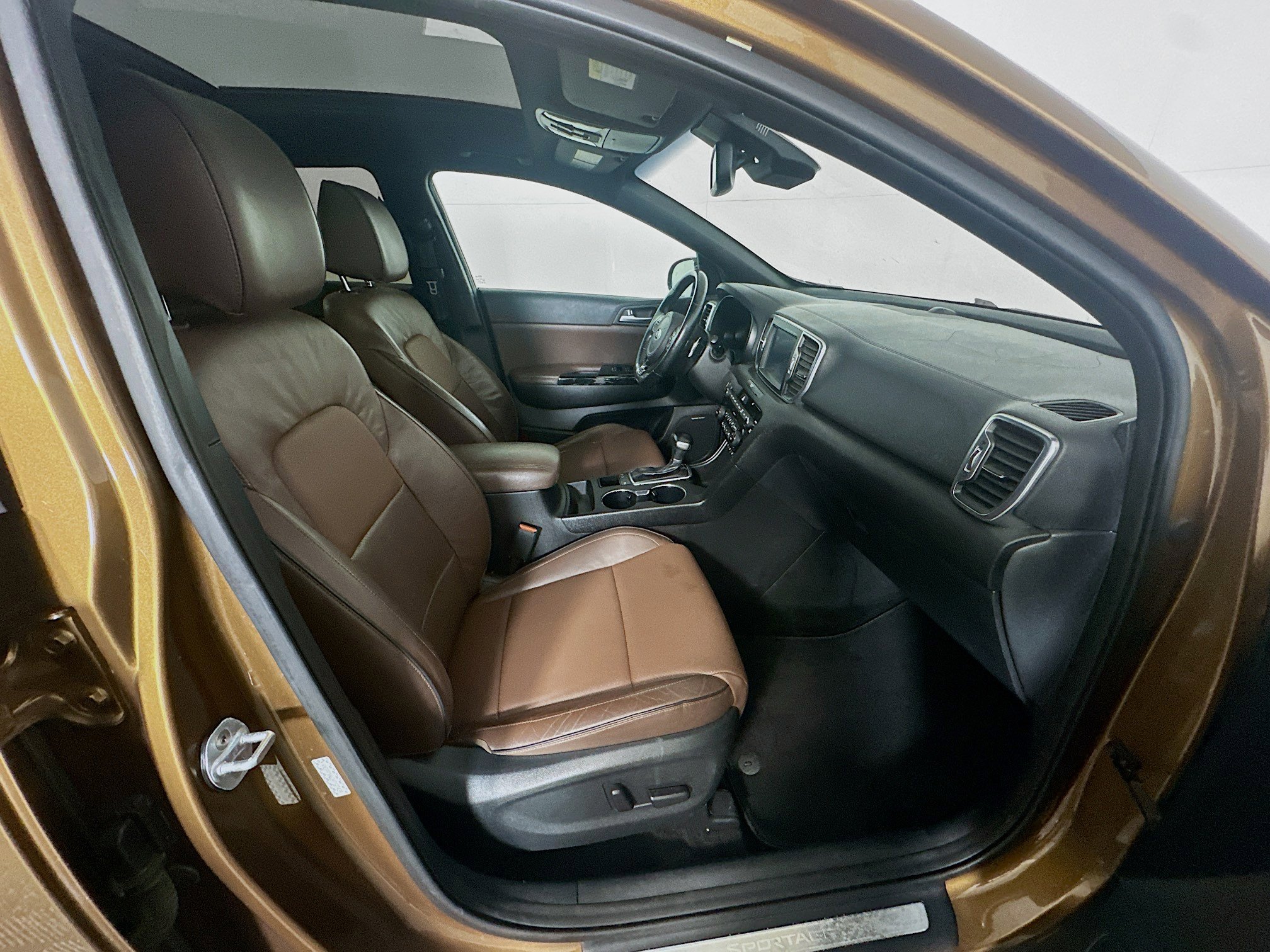 Used 2017 Kia Sportage SX image 34