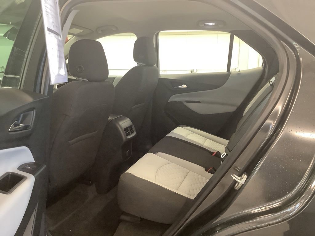 Used 2018 Chevrolet Equinox LS w/ LPO, Protection Package AWD/4WD image 11