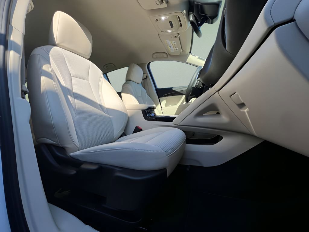 Used 2023 Buick Envision Preferred image 13