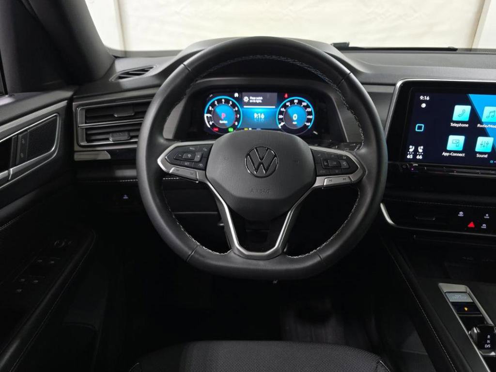 Used 2024 Volkswagen Atlas Cross Sport SE AWD/4WD image 6