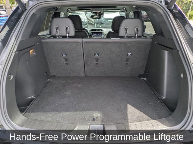 Used 2021 Chevrolet TrailBlazer RS w/ Sun and Liftgate Package AWD/4WD image 14