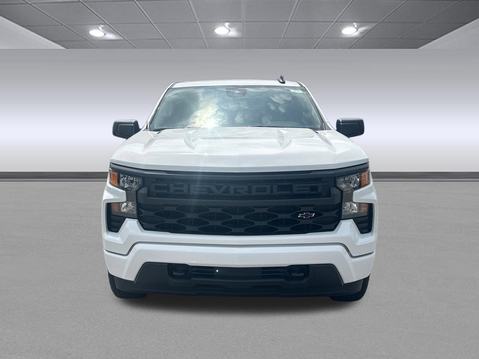 Used 2026 Chevrolet Silverado 1500 Custom w/ Turbomax Blackout Package AWD/4WD image 8