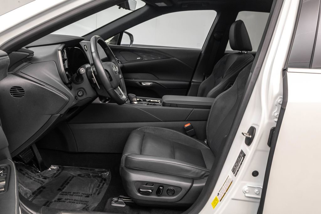 Used 2024 Lexus RX 450h AWD w/ Convenience Package image 5