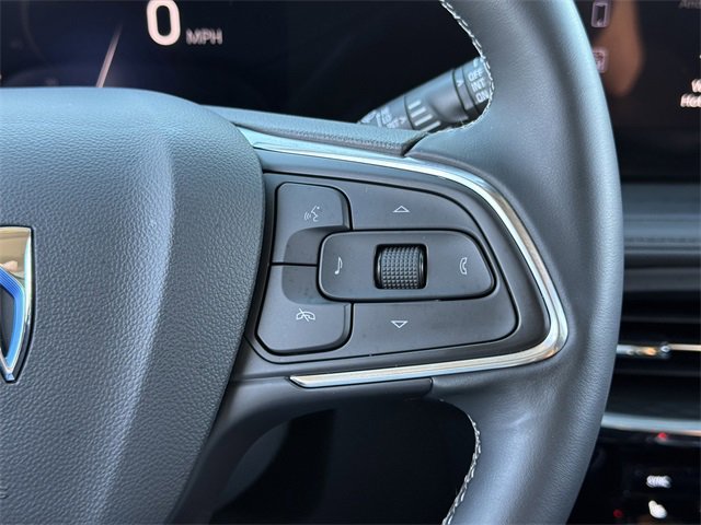 Used 2025 Buick Encore GX Avenir image 12