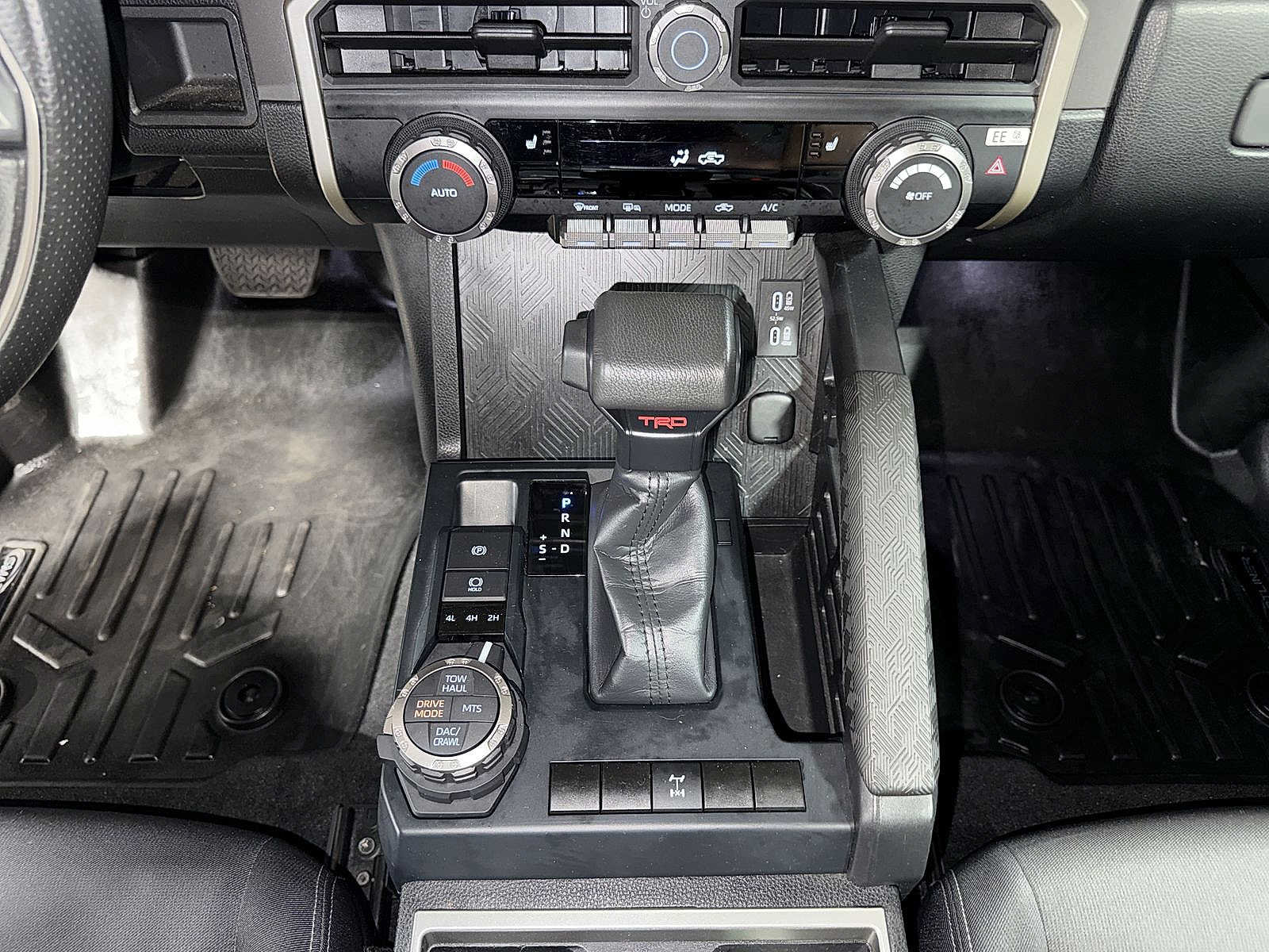Used 2024 Toyota Tacoma TRD Off-Road AWD/4WD image 30