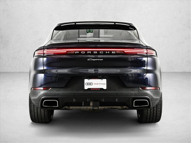 Used 2025 Porsche Cayenne Coupe AWD/4WD image 7