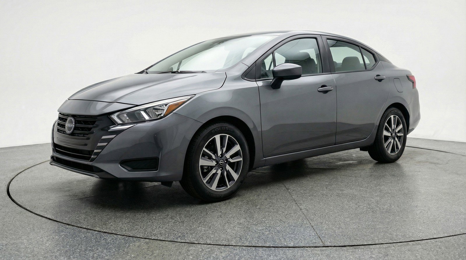 Used 2025 Nissan Versa SV FWD image 3