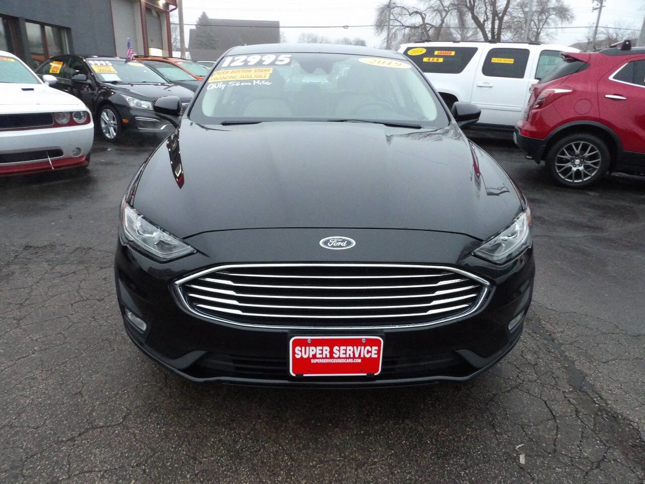 Used 2019 Ford Fusion SE w/ Equipment Group 151A image 2