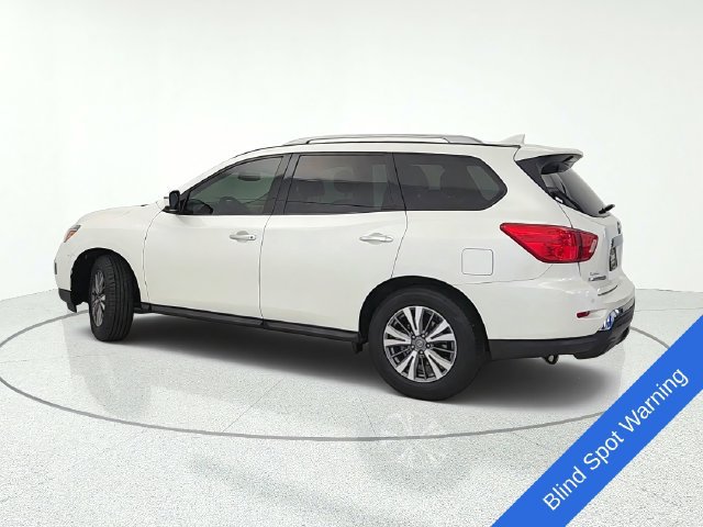 Used 2019 Nissan Pathfinder SL FWD image 3