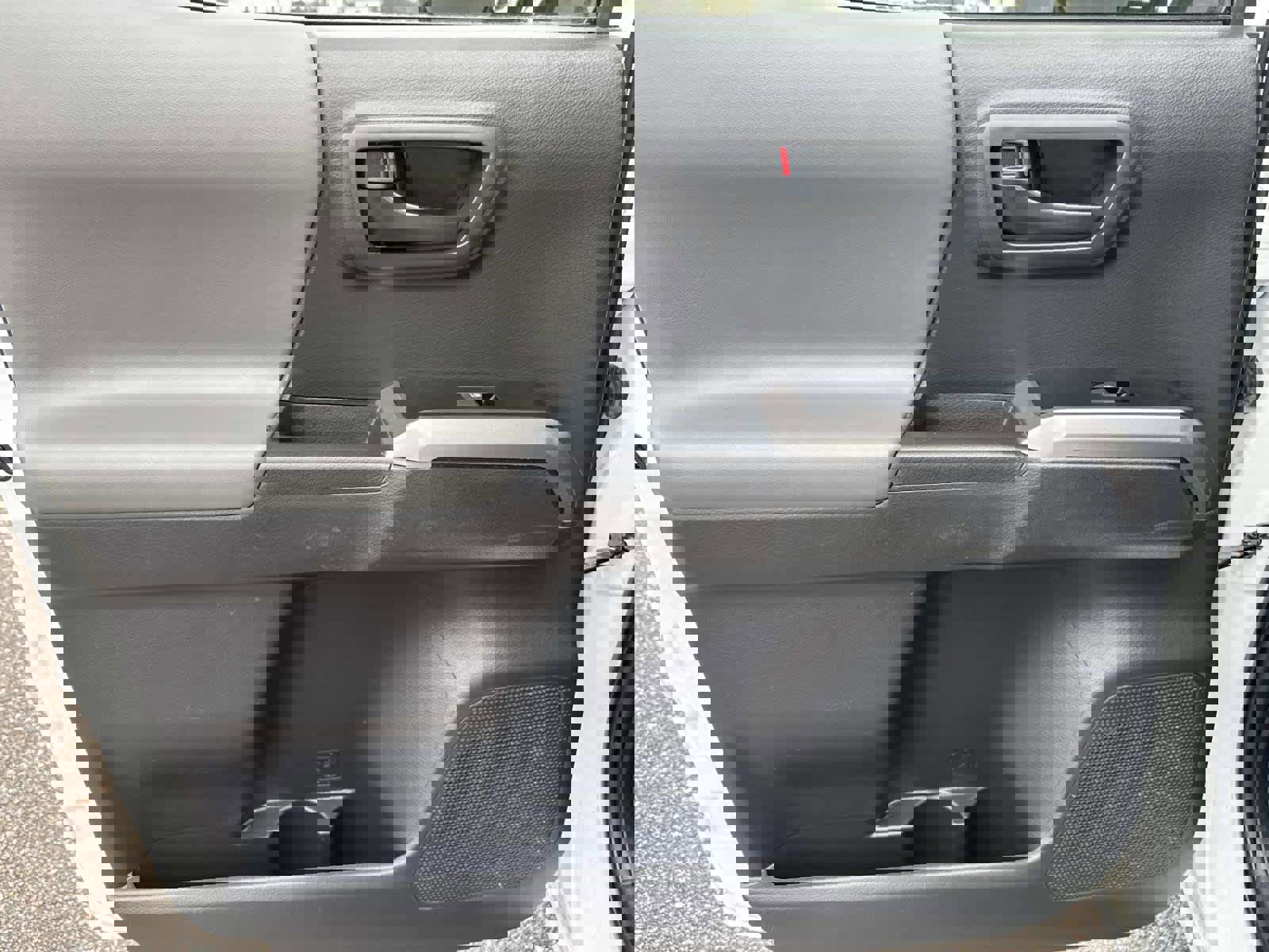 Used 2022 Toyota Tacoma SR5 w/ Technology Package image 11