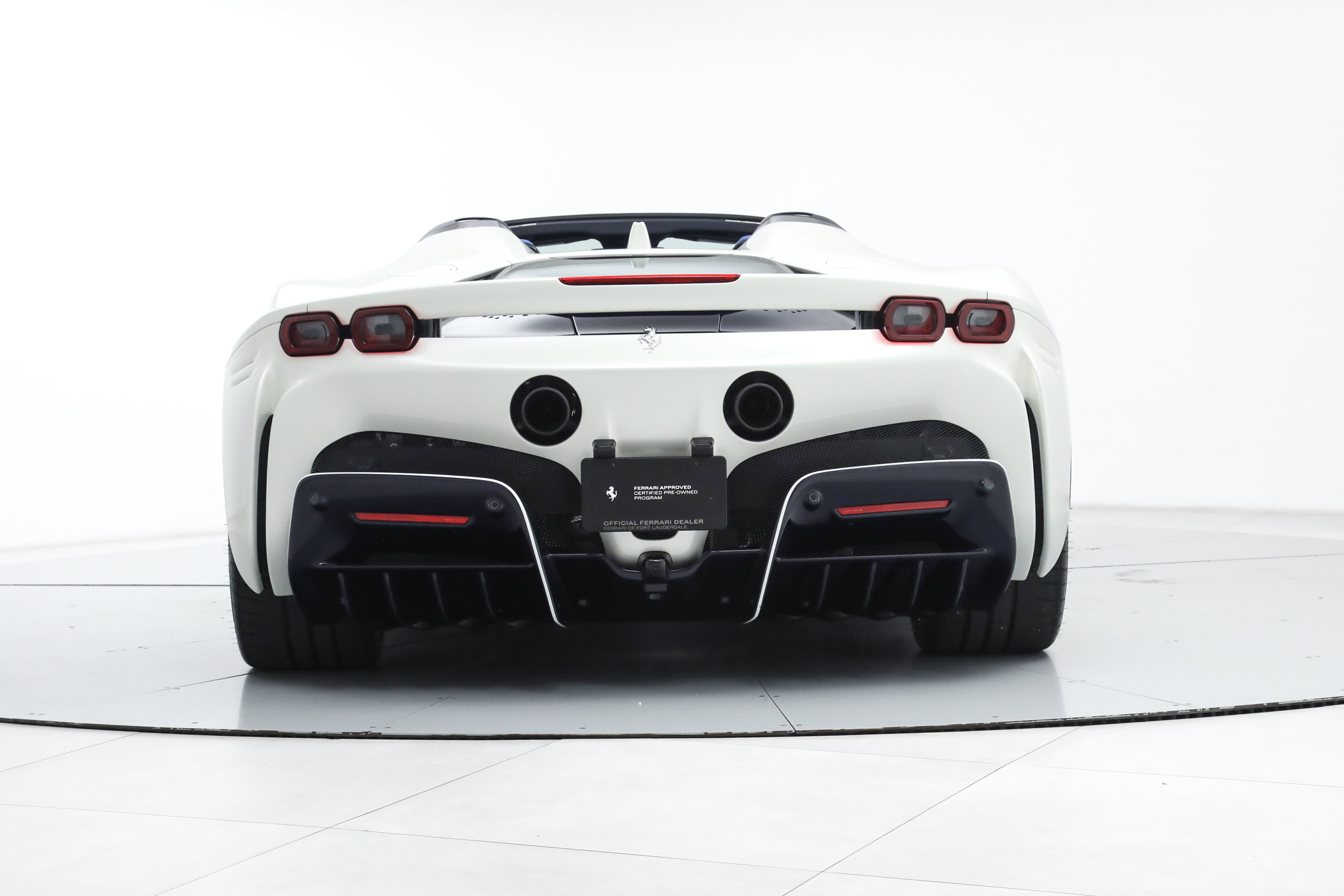 Certified 2022 Ferrari SF90 Spider AWD/4WD image 9