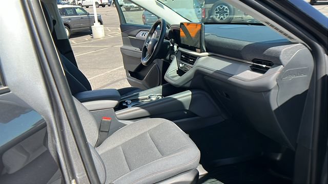 Used 2025 Ford Explorer Active RWD image 13